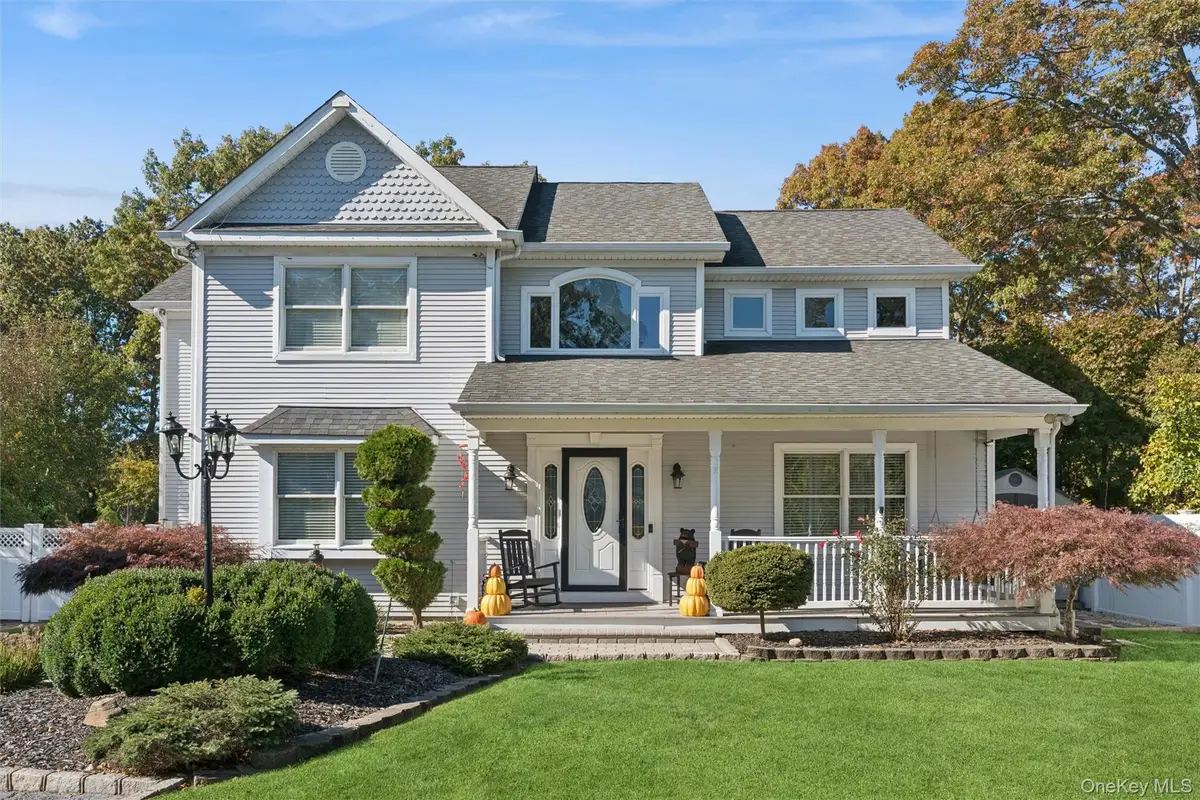 2570 Sycamore Avenue, Ronkonkoma, NY 11779 - #1