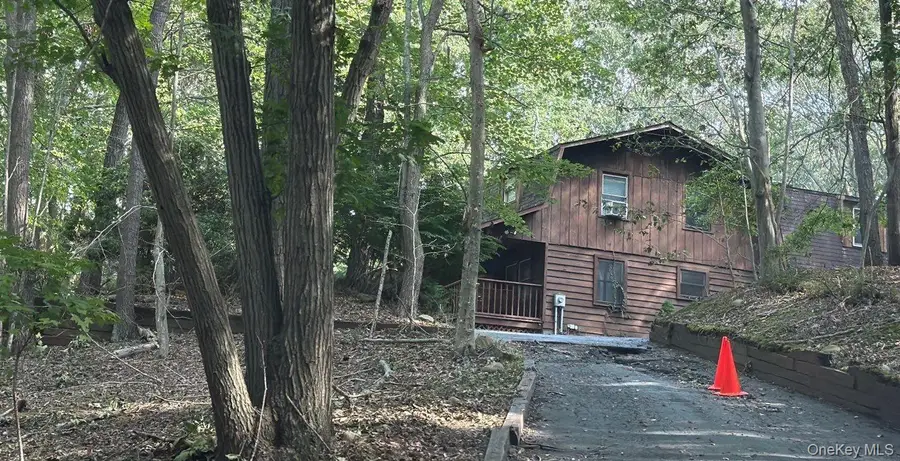 278 N Country Road, Wading River, NY 11792 - #3