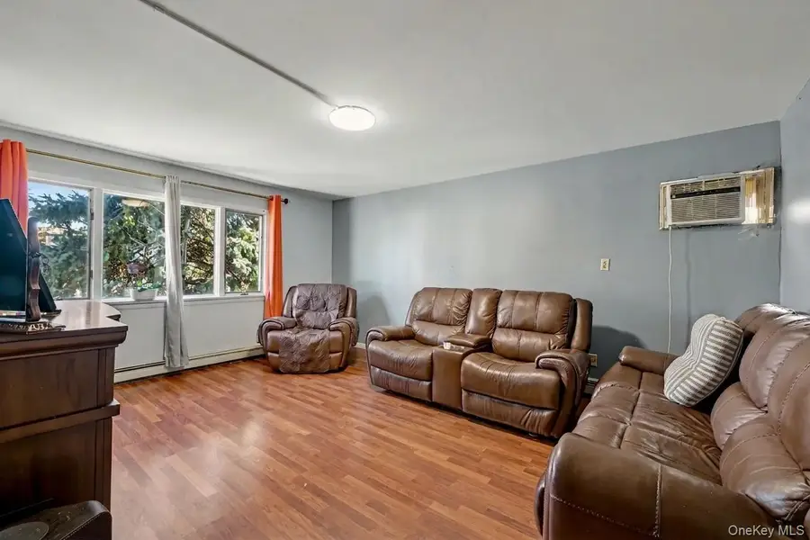 23 Ridgewood Avenue, Yonkers, NY 10704 - #3