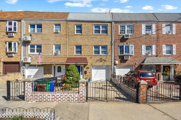 6129 75th Street, Middle Village, NY 11379