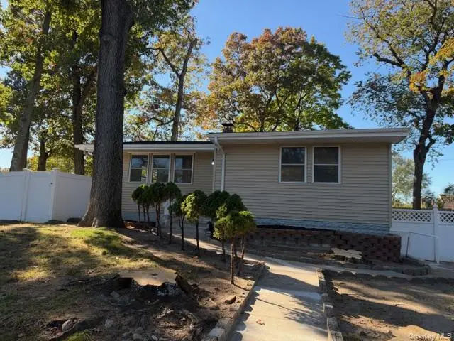 42 Gould Road, Centereach, NY 11720 - #2