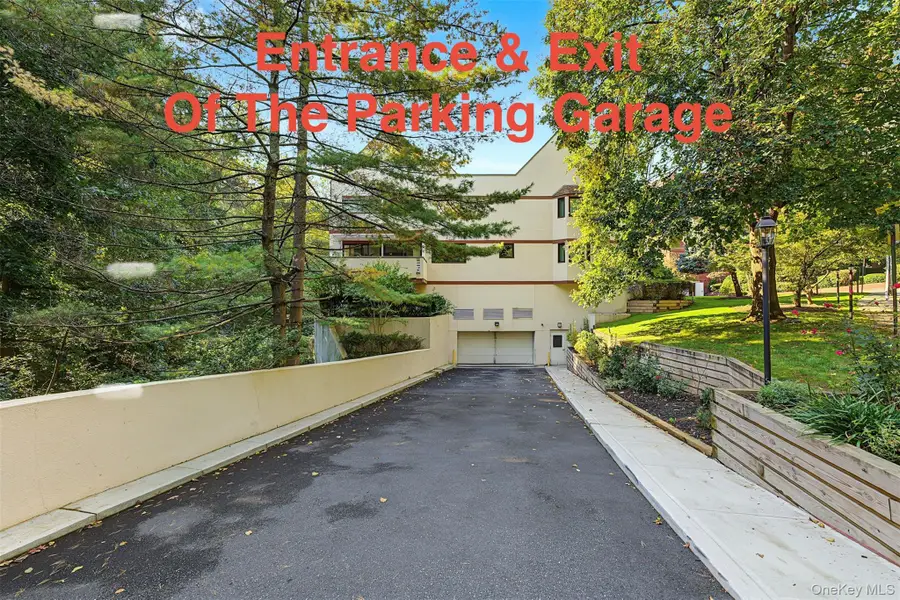 90 Knightbridge #1J, Great Neck, NY 11021 - #3