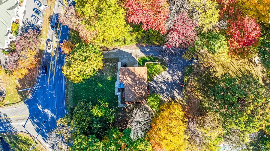 636 Gidney Avenue, Balmville, NY 12550 - #3