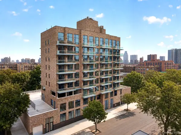 31-35 137th Street #8G, Flushing, NY 11354