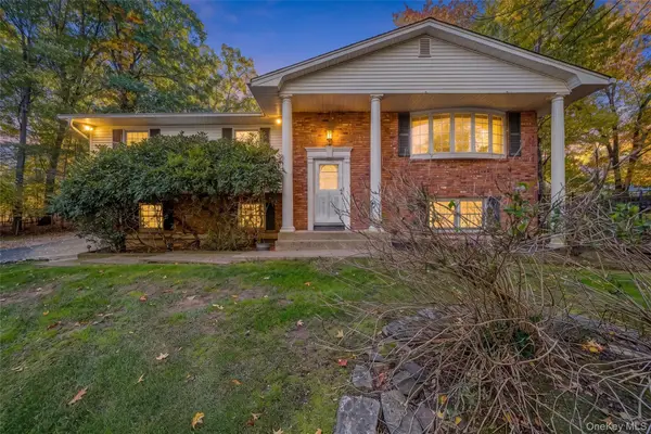 7 Almond Court, New City, NY 10956