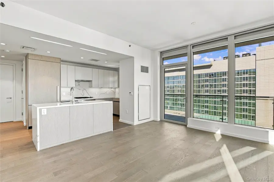13327 39th Avenue #12G, Flushing, NY 11354 - #2