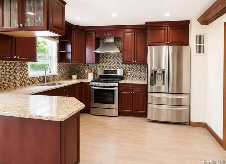 6337 Douglaston Parkway, Little Neck, NY 11362 - #2