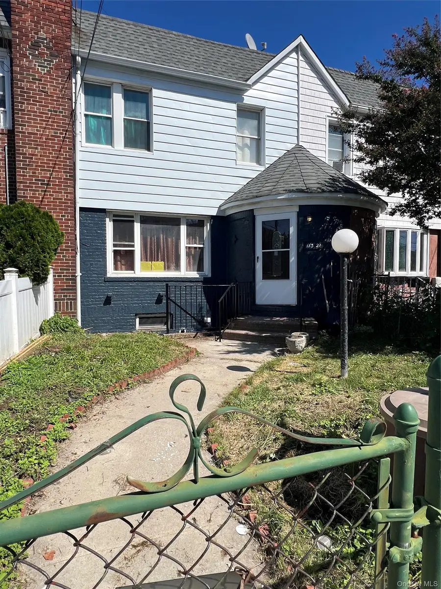 113-21 204th Street, Saint Albans, NY 11412 - #2