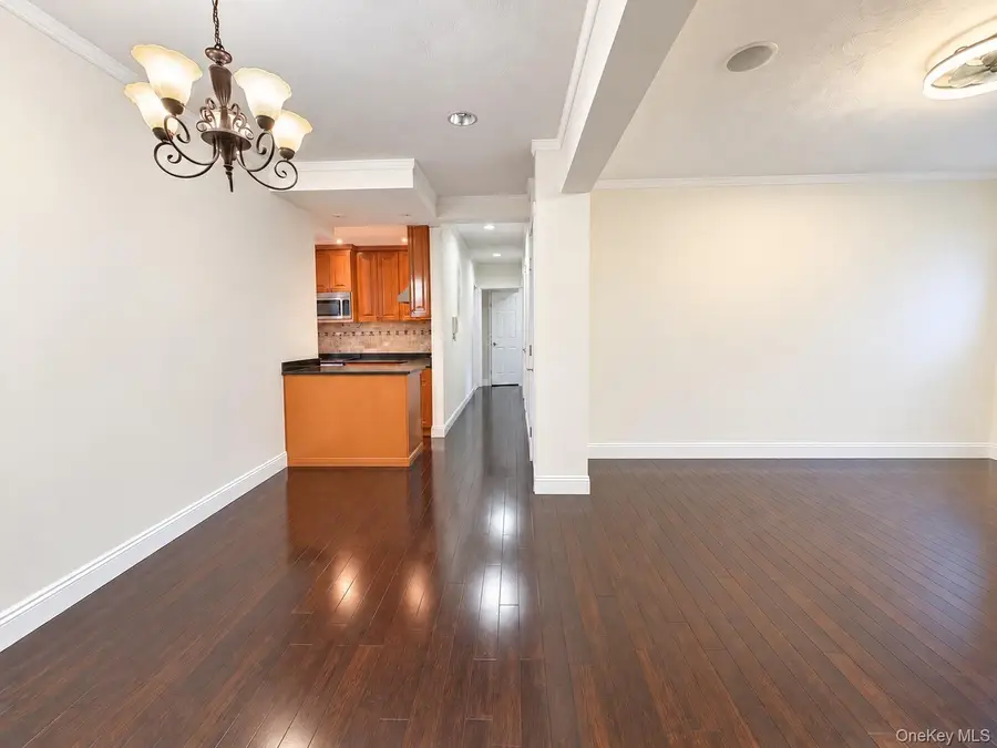 25-18 Union Street #2B, Flushing, NY 11354 - #2