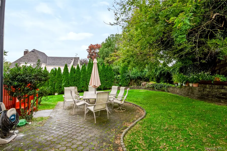 27 Parkview Drive, Bronxville, NY 10708 - #3