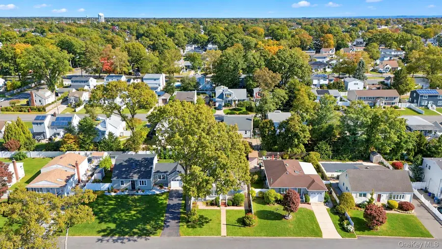 38 Colonial Road, Copiague, NY 11726 - #3