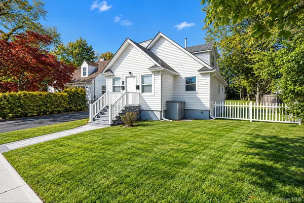 14 Perkal Street, Bay Shore, NY 11706