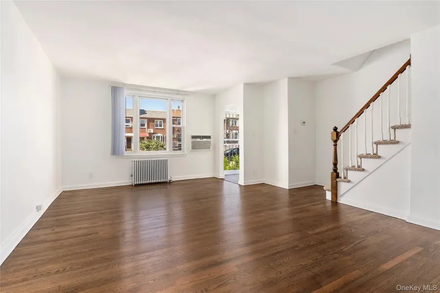 5337 195th Street, Fresh Meadows, NY 11365 - #3