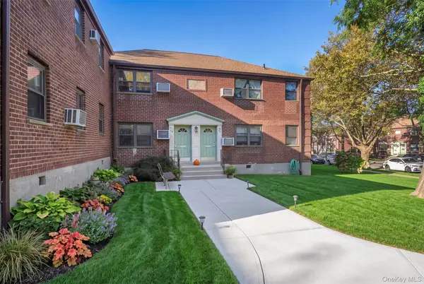57-74 246th Crescent #57-74, Douglaston, NY 11362