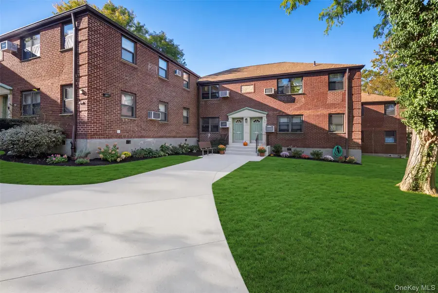 57-74 246th Crescent #57-74, Douglaston, NY 11362 - #2
