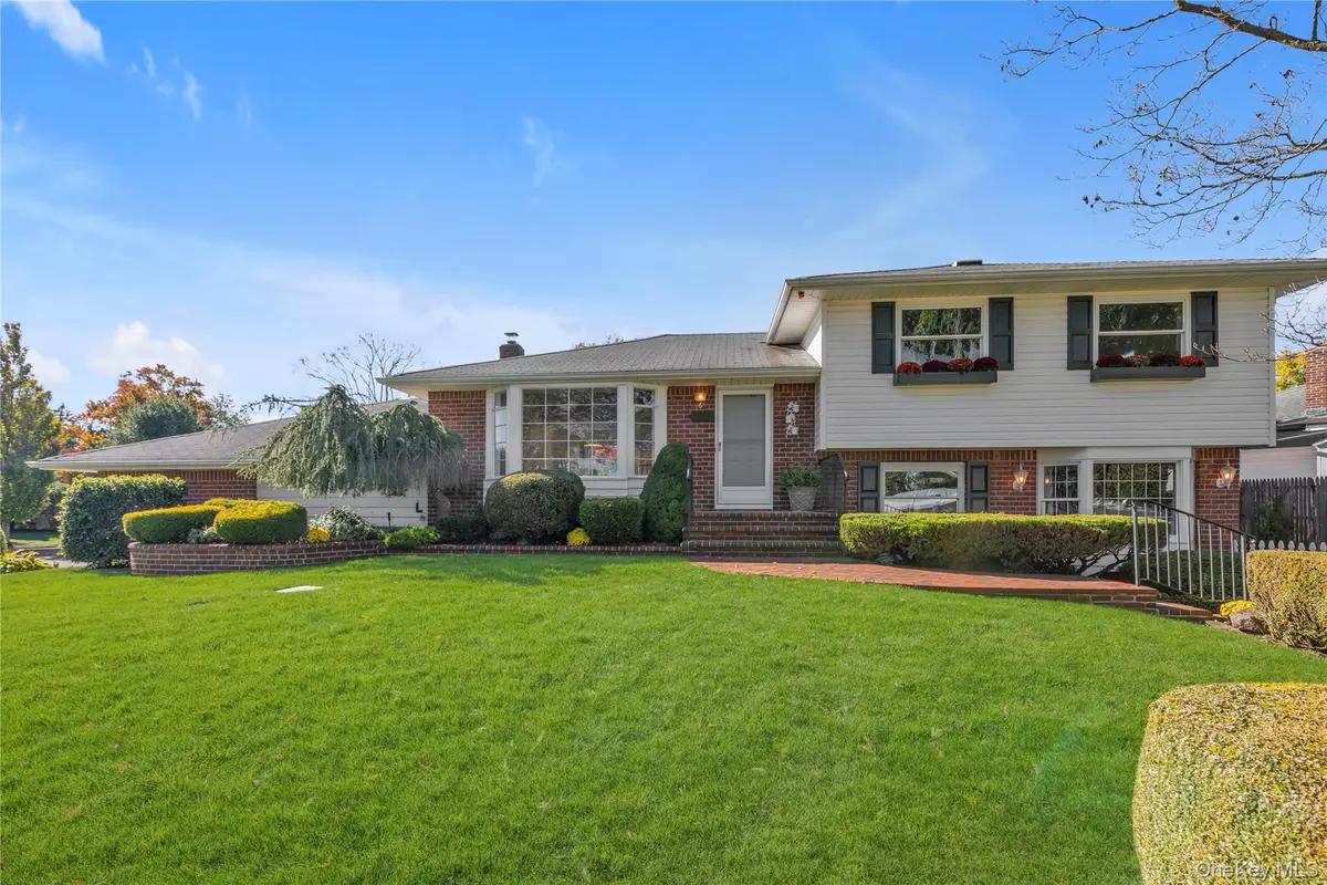 6 Milford Lane, Melville, NY 11747 - #1