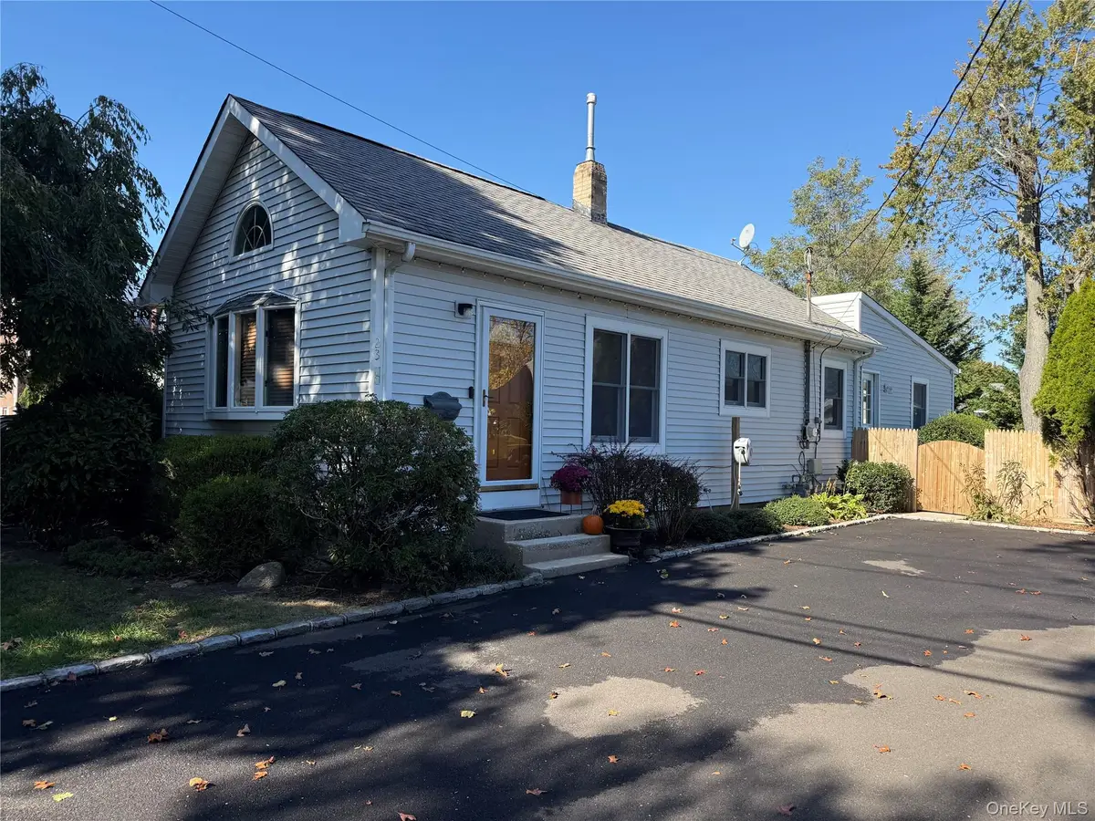 23 Wanser Place, Amityville, NY 11701 - #1