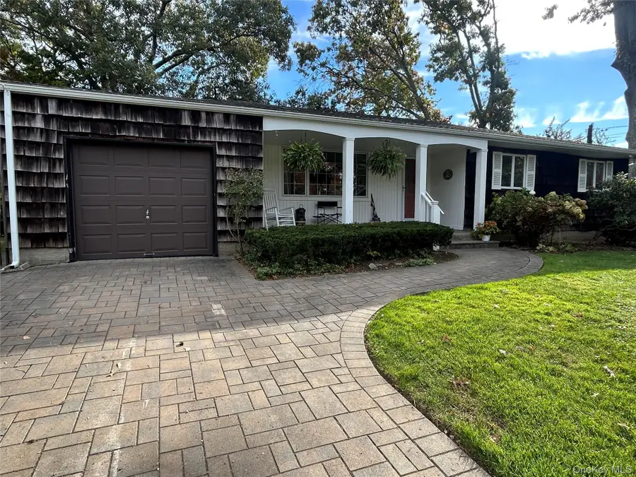 19 New York Avenue, Port Jefferson Station, NY 11776 - #3