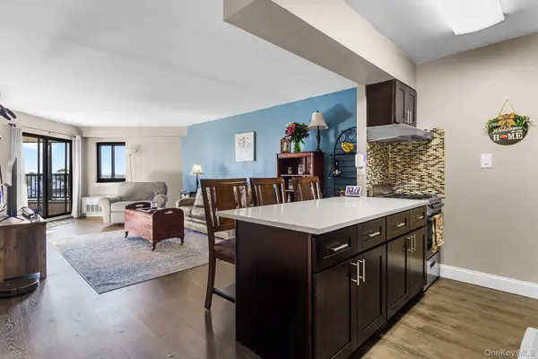 725 Miller Avenue #426, Freeport, NY 11520