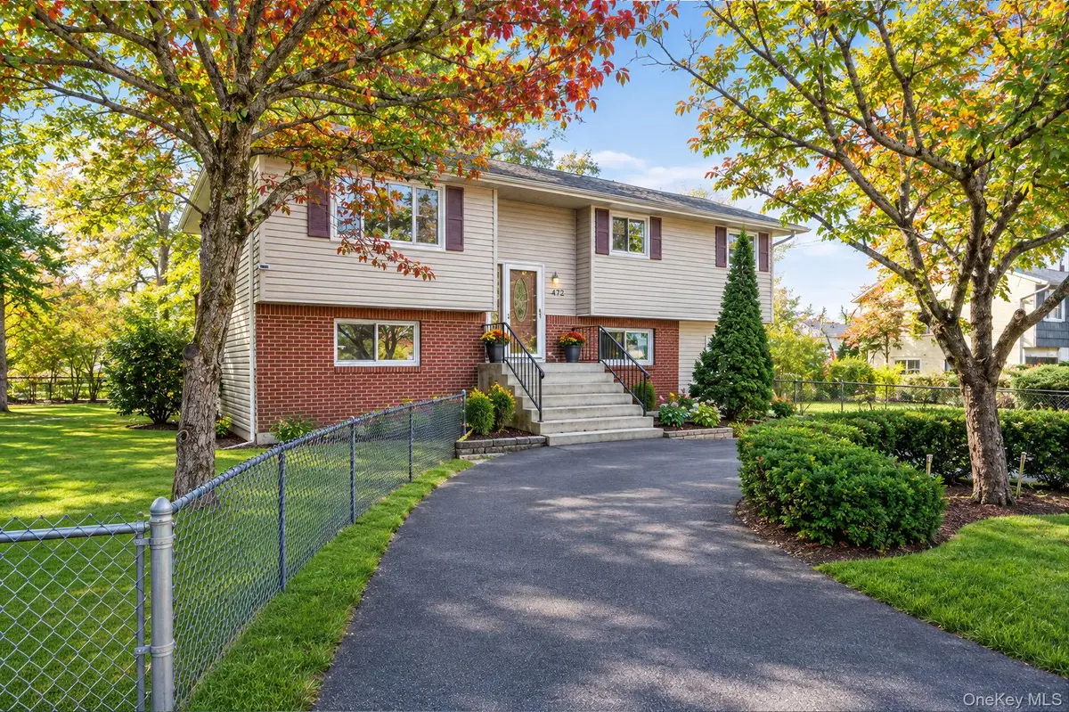 472 Essex Street, Babylon, NY 11704 - #1