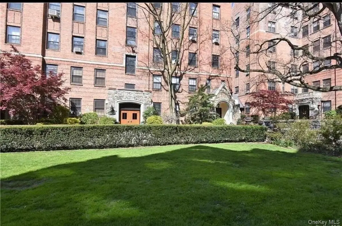 840 Bronx River Road #4a, Yonkers, NY 10708 - #1