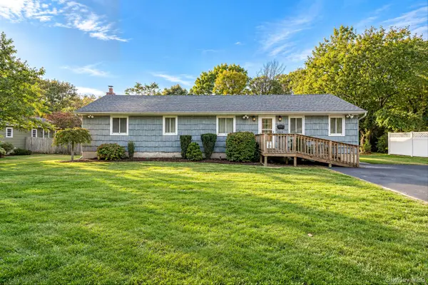 224 Blake Avenue, Bohemia, NY 11716