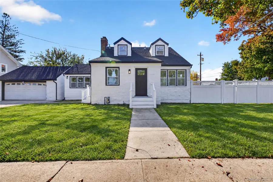 195 Ivy Street, West Hempstead, NY 11552 - #2