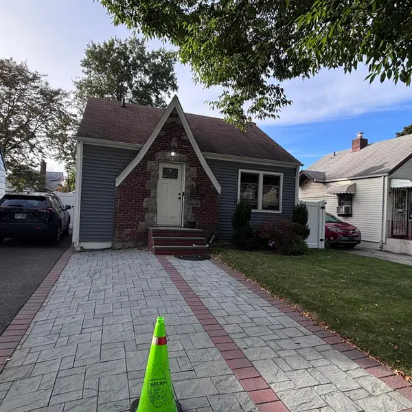 11840 236th Street, Cambria Heights, NY 11411