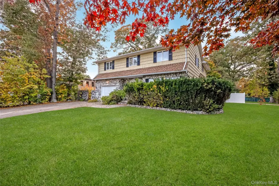 7 Edgewood Avenue, Smithtown, NY 11787 - #2