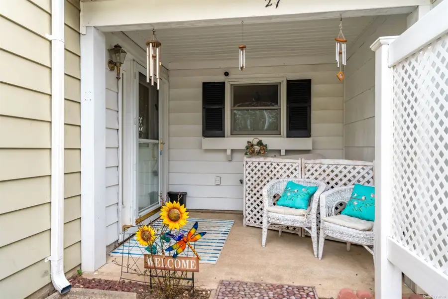 27 Hearthside Drive, Mount Sinai, NY 11766 - #2