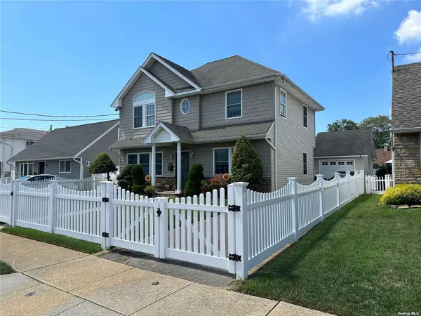 732 Sunrise Avenue, Bellmore, NY 11710