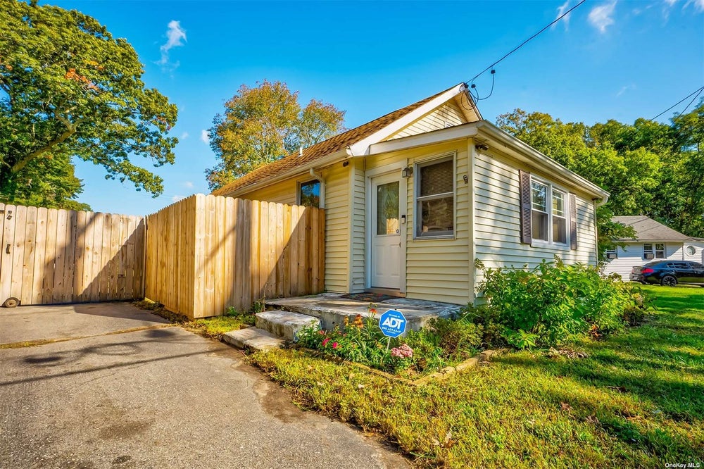 155 Patchogue Avenue, Mastic, NY 11950 ERA