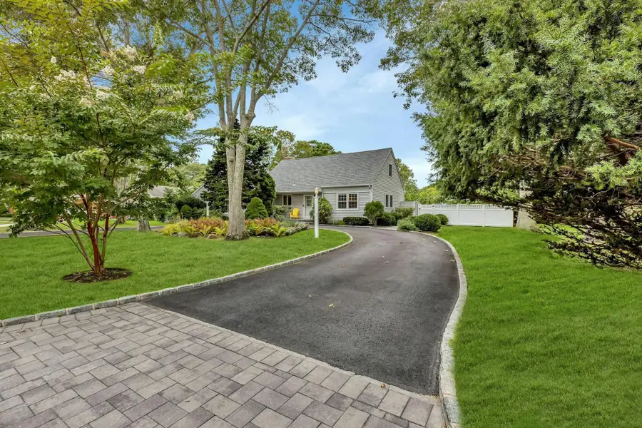 17 Lovell Road, Hampton Bays, NY 11946 - Image #3