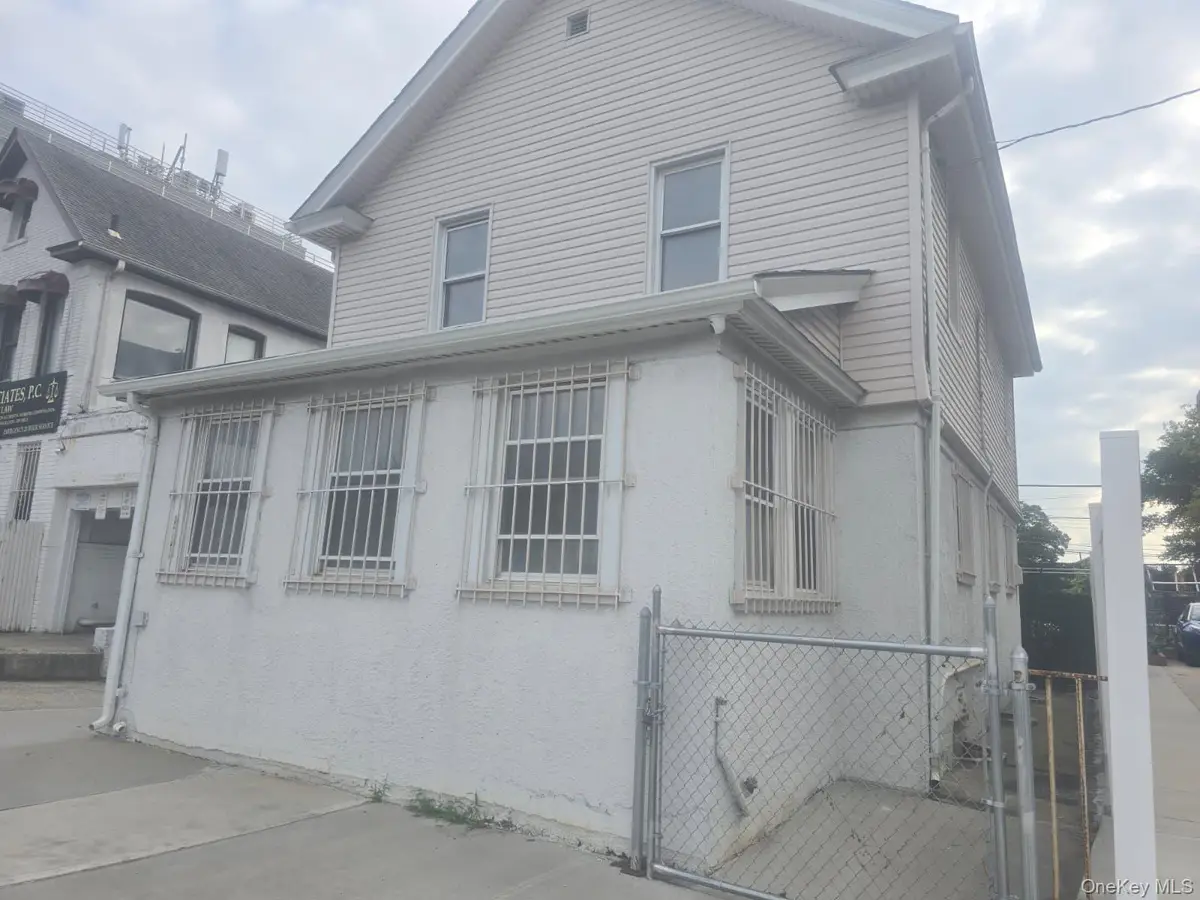 112-03 95th Avenue, South Richmond Hill, NY 11419 - Image #1