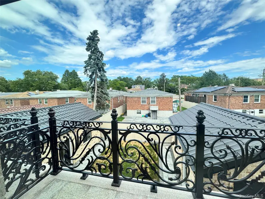 71-37 166 Street, Fresh Meadows, NY 11354 - #2