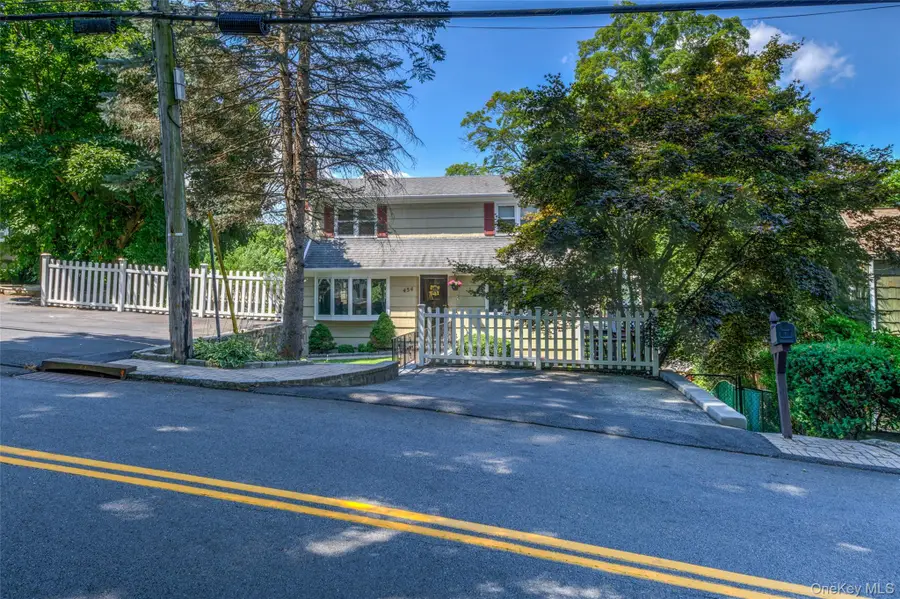 454 Swanson Drive, Thornwood, NY 10594 - #2