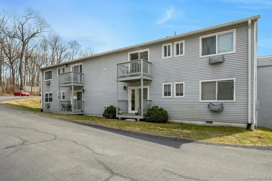 2740 South Road #G11, Poughkeepsie, NY 12601 - Image #3