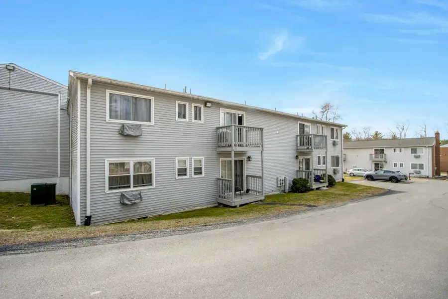 2740 South Road #G11, Poughkeepsie, NY 12601 - #2