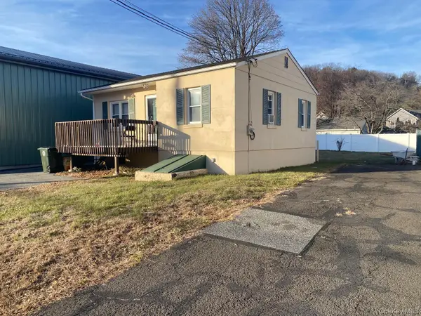 38 5th Street, Hillburn, NY 10931