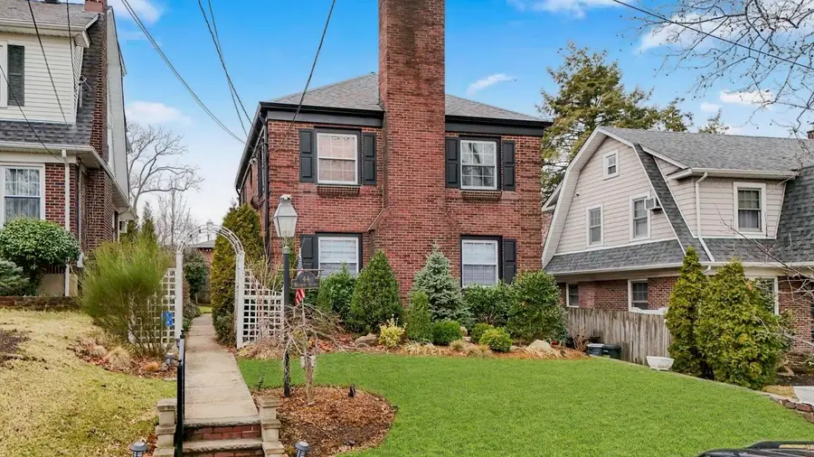 44 Westbury Ave, Staten Island, NY 10301 - Image #2