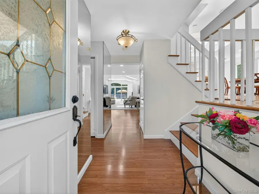 6 Wilton Circle, New City, NY 10956 - #3