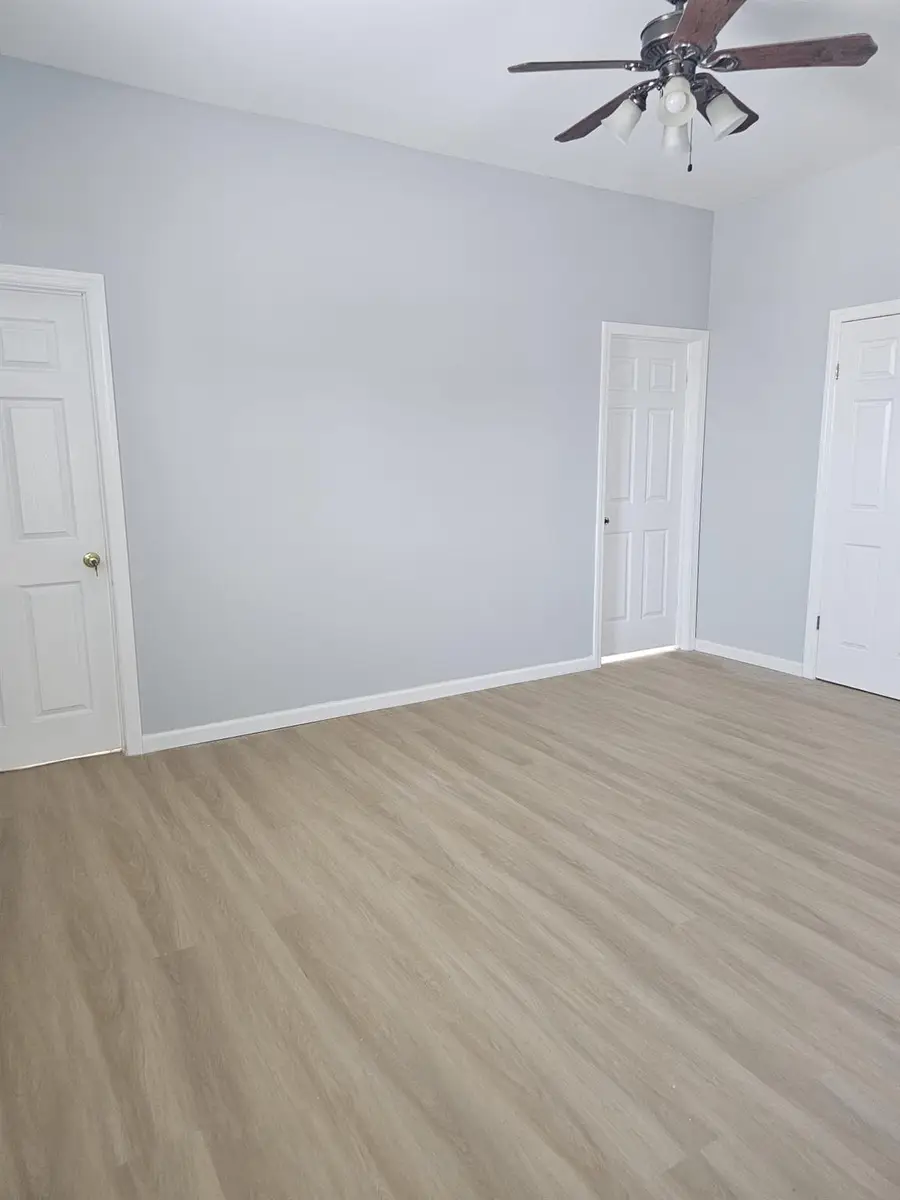 196 Rockaway Avenue, Valley Stream, NY 11580 - Image #3