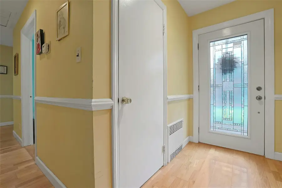 19 Leicester Road, Briarcliff Manor, NY 10510 - #3