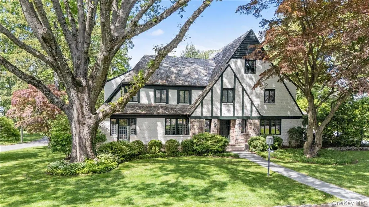54 Inverness Road, Scarsdale, NY 10583 - Image #1