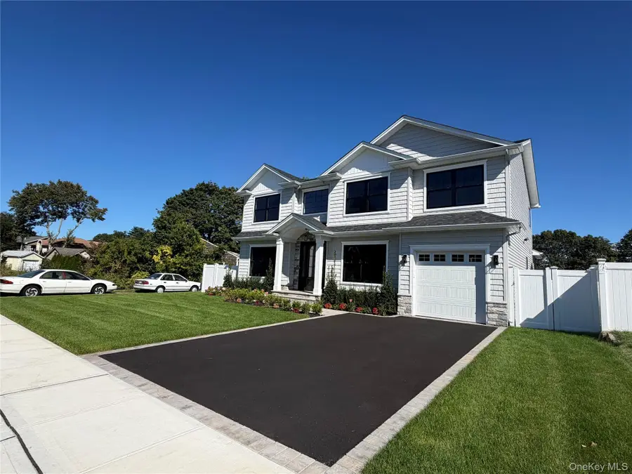 20 Raynham Drive, Syosset, NY 11791 - #3