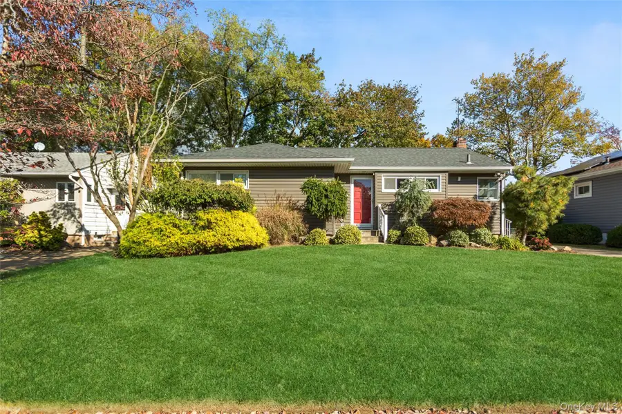 437 Cedar Lane, East Meadow, NY 11554 - Image #2