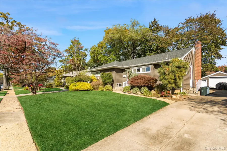 437 Cedar Lane, East Meadow, NY 11554 - Image #3