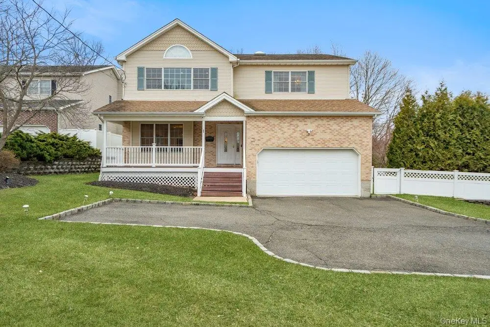 1 Fairway Drive, Old Bethpage, NY 11804 - #1