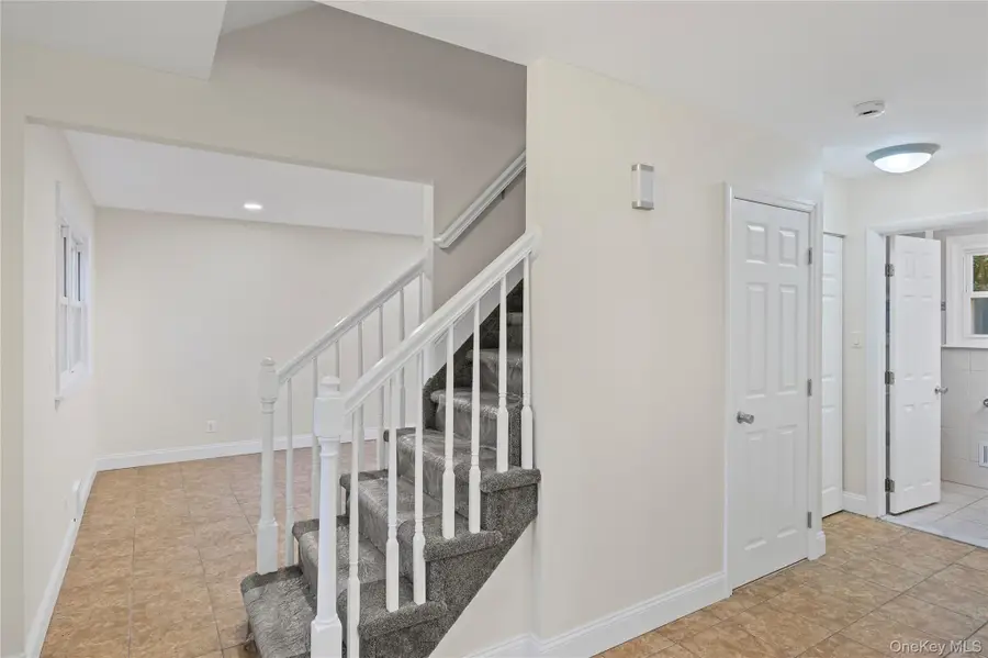 31 Colony Road, Port Jefferson Station, NY 11776 - Image #3