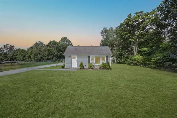 1113 Joselson Avenue, Bay Shore, NY 11706